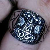 Thorshammer Ring aus Edelstahl