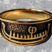 Ring aus Bronze. Ob authentisch oder nicht ist mir nicht bekannt.